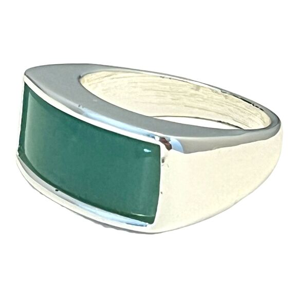 Boutique Statement Ring Size 8 Silver Tone Green Lucite 5W - Picture 5 of 7